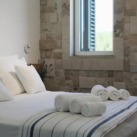 ヴィラ Vera -three Bedroom With Swimming Pool *