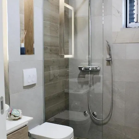 Villa Vera -three Bedroom With Swimming Pool Loviste