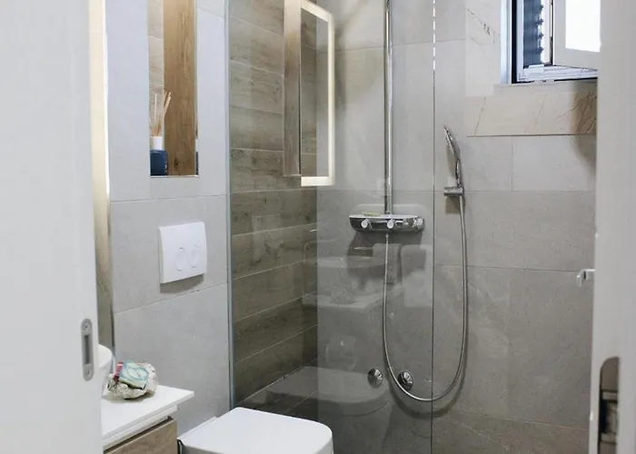 Villa Vera -three Bedroom With Swimming Pool Lovište