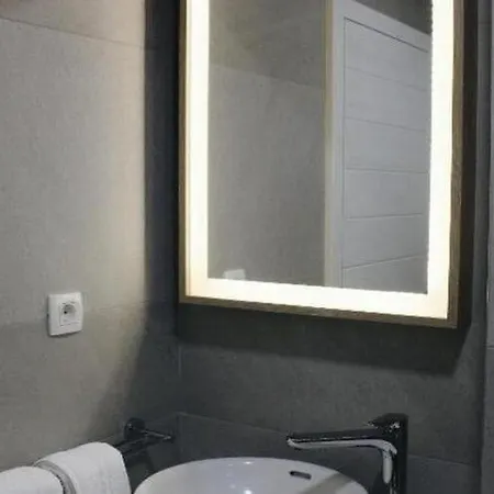 Vera -three Bedroom With Swimming Pool Lovište