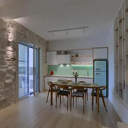 Vera -three Bedroom With Swimming Pool * Lovište