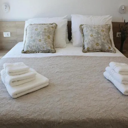 Vera -three Bedroom With Swimming Pool