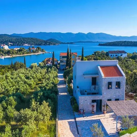 别墅 Vera -three Bedroom With Swimming Pool Lovište