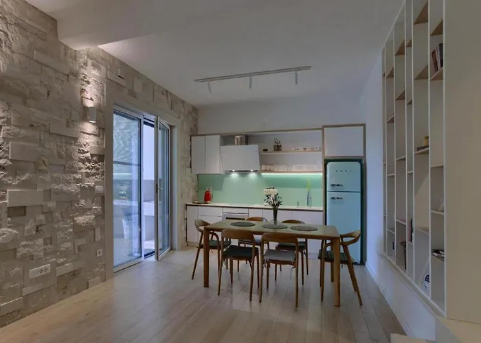 Vera -three Bedroom With Swimming Pool * Lovište