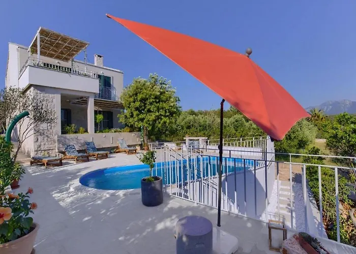 Vera -three Bedroom With Swimming Pool ヴィラ