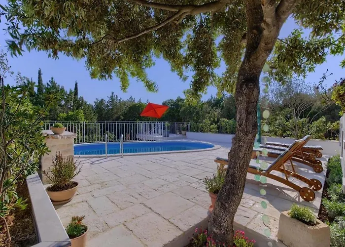 ヴィラ Vera -three Bedroom With Swimming Pool